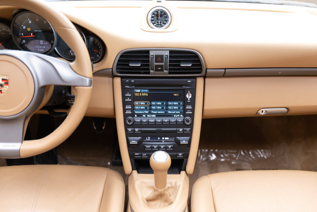 Used 2010 Porsche 911 Carrera RWD image 8