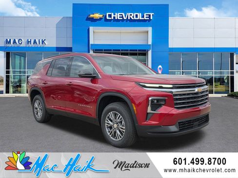 New 2026 Chevrolet Traverse LT w/ Driver Confidence Package image 1