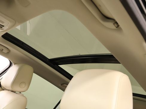 Used 2019 Buick Envision Essence image 16