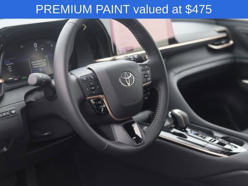 Used 2026 Toyota Crown Signia image 4