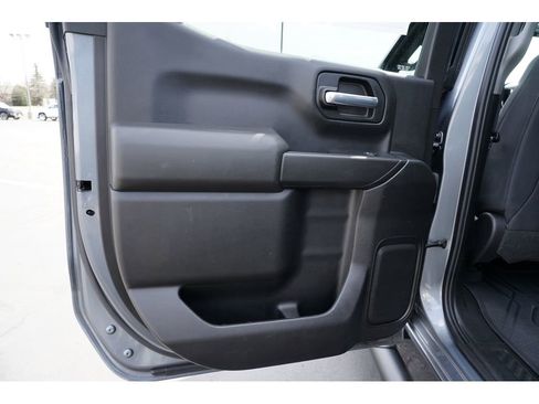 Used 2019 Chevrolet Silverado 1500 LT image 18