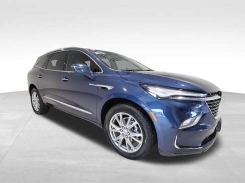 Used 2023 Buick Enclave Essence w/ Experience Buick Package FWD image 6