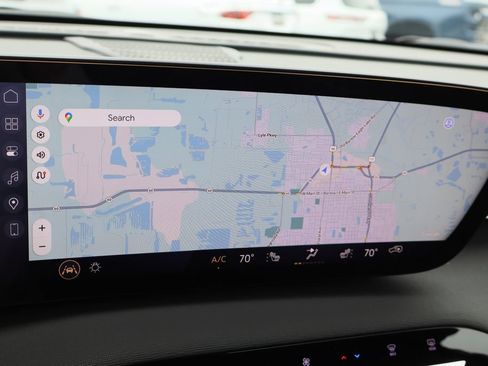 Certified 2026 Buick Enclave Sport Touring w/ Power Package image 15