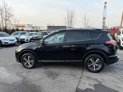 Used 2017 Toyota RAV4 XLE image 8