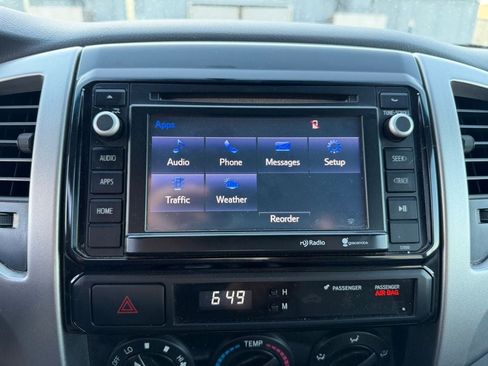 Used 2014 Toyota Tacoma PreRunner w/ TRD Off-Road Package RWD image 9