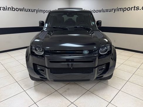 Used 2024 Land Rover Defender 110 S AWD/4WD image 2