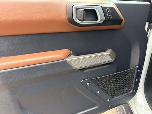 Used 2023 Ford Bronco Outer Banks w/ Sasquatch Package image 18