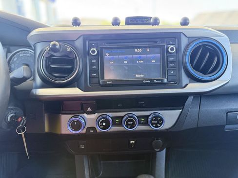 Used 2017 Toyota Tacoma SR5 w/ Tow Package AWD/4WD image 23