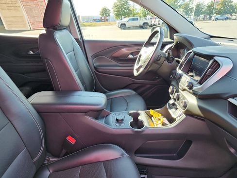 Certified 2022 GMC Terrain SLT image 7