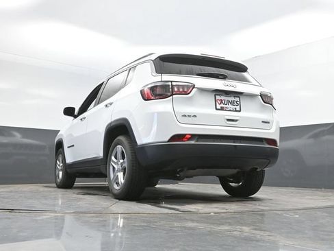 Used 2024 Jeep Compass Latitude AWD/4WD image 50