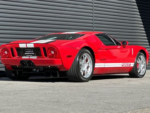 Used 2006 Ford GT Base image 8
