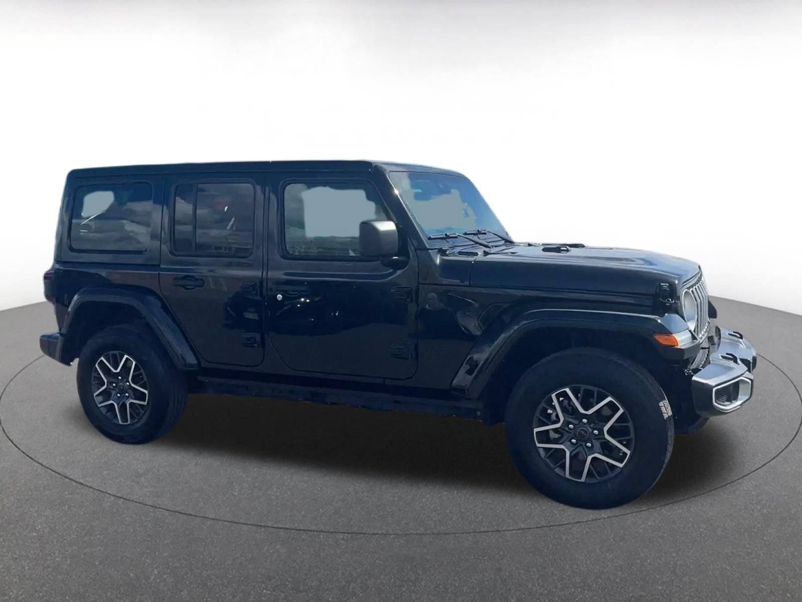 Used 2025 Jeep Wrangler Unlimited Sahara AWD/4WD image 15