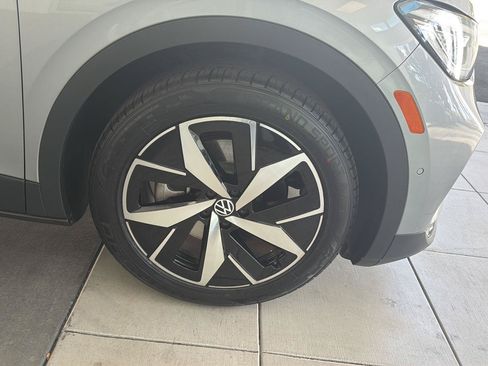 Used 2023 Volkswagen ID.4 Pro S RWD image 10