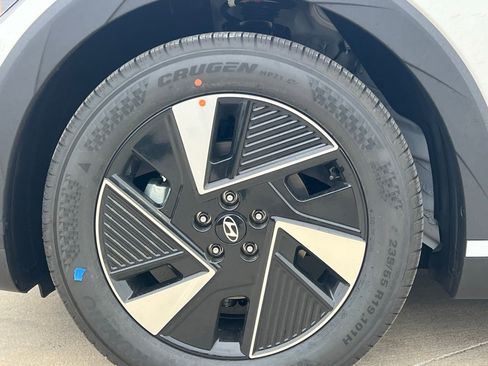 New 2026 Hyundai Ioniq 5 SE image 8