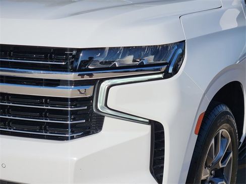 Used 2024 Chevrolet Tahoe LT w/ Luxury Package RWD image 16
