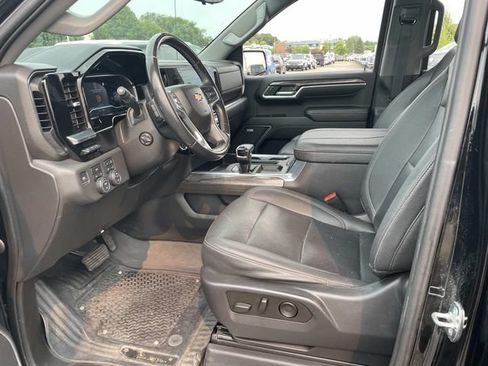 Used 2023 Chevrolet Silverado 1500 LTZ w/ Technology Package AWD/4WD image 24