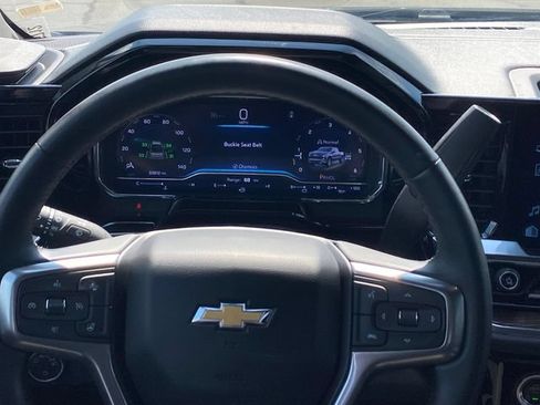 Certified 2024 Chevrolet Silverado 1500 LT AWD/4WD image 8