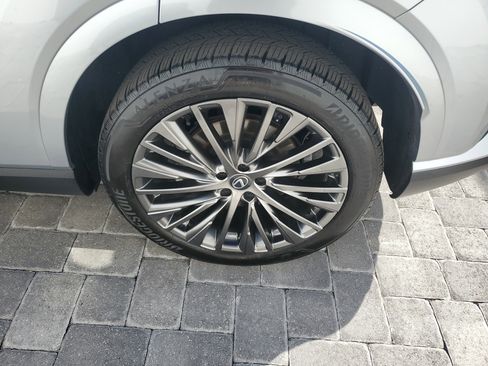 Used 2023 Lexus RX 350 w/ Accessory Package (Z1) image 6