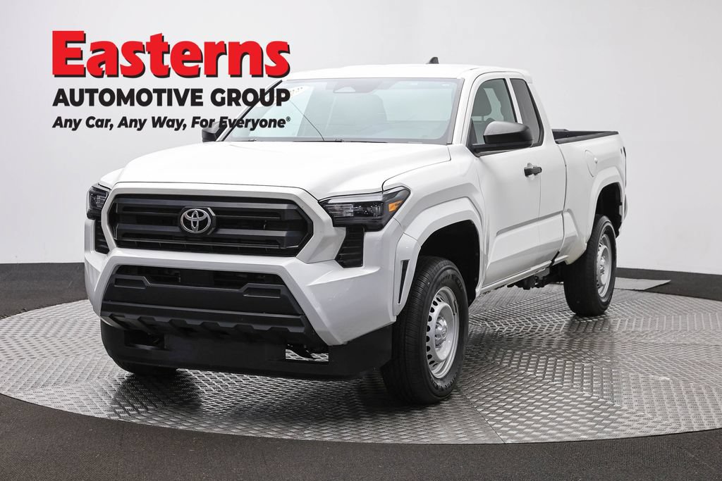 Used 2024 Toyota Tacoma SR RWD image 1