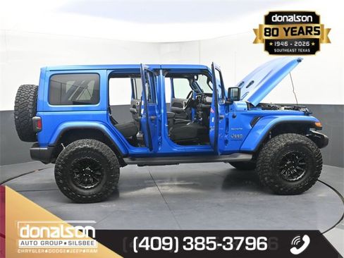 Used 2022 Jeep Wrangler Unlimited Sahara w/ Cold Weather Group image 22