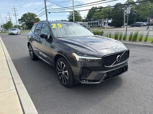 Certified 2025 Volvo XC60 B5 Plus AWD/4WD image 6