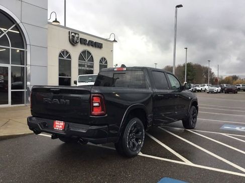 New 2026 RAM 1500 Big Horn AWD/4WD image 7