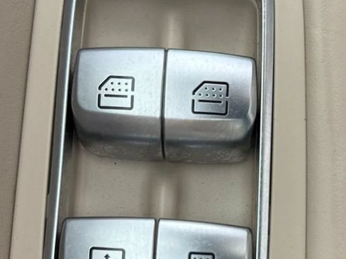 Used 2015 Mercedes-Benz S 63 AMG 4MATIC Sedan image 30