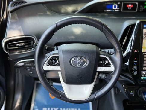 Used 2019 Toyota Prius Prime Advanced w/ Carpet Mat Package FWD image 17