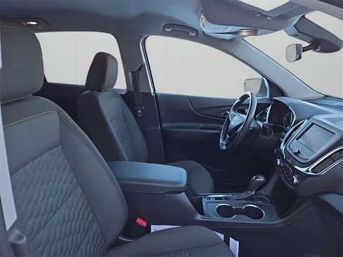 Used 2021 Chevrolet Equinox LT image 19