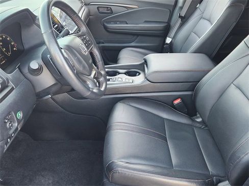 Certified 2025 Honda Ridgeline TrailSport image 11