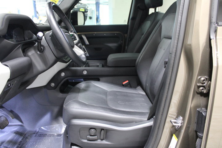 Used 2021 Land Rover Defender 110 X-Dynamic SE AWD/4WD image 20