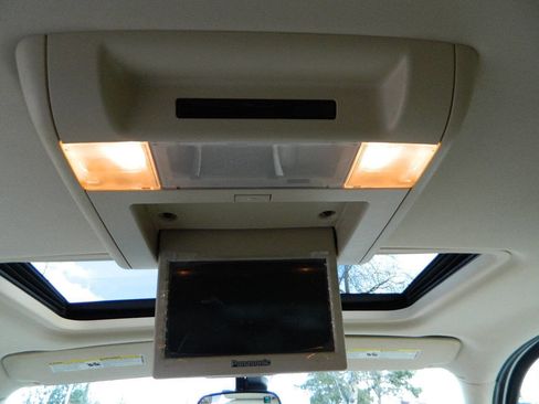 Used 2007 Cadillac Escalade AWD w/ Information Package image 20