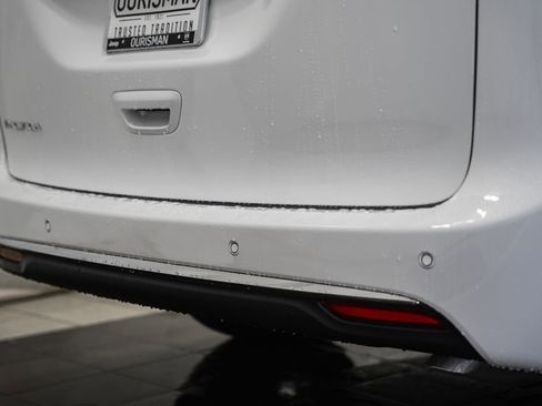 New 2026 Chrysler Pacifica Select image 7