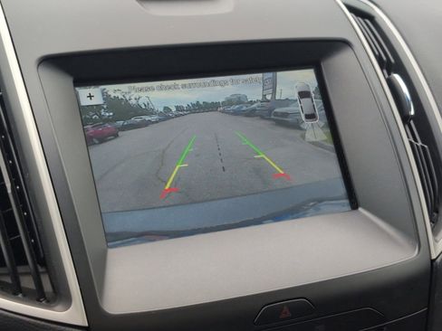 Used 2016 Ford Edge SEL w/ Equipment Group 201A AWD/4WD image 2