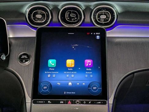 Certified 2025 Mercedes-Benz GLC 300 image 17