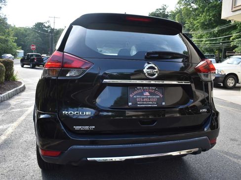 Used 2018 Nissan Rogue S AWD/4WD image 45