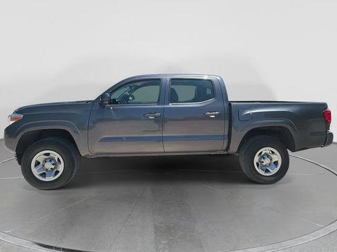 Used 2018 Toyota Tacoma SR AWD/4WD image 7