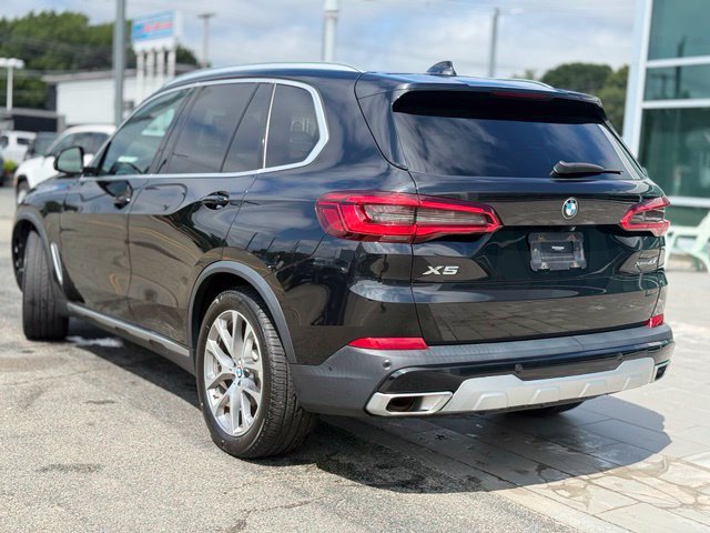 Used 2019 BMW X5 xDrive40i w/ Premium Package 2 AWD/4WD image 4