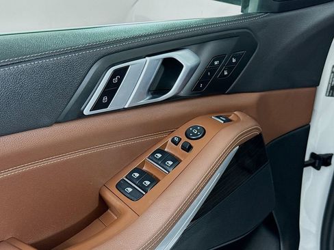 Used 2021 BMW X5 sDrive40i w/ Luxury Seating Package 2 image 18