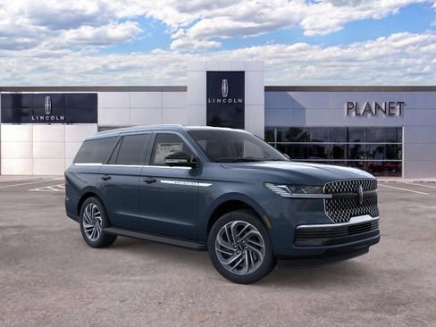 New 2026 Lincoln Navigator Premiere AWD/4WD image 7