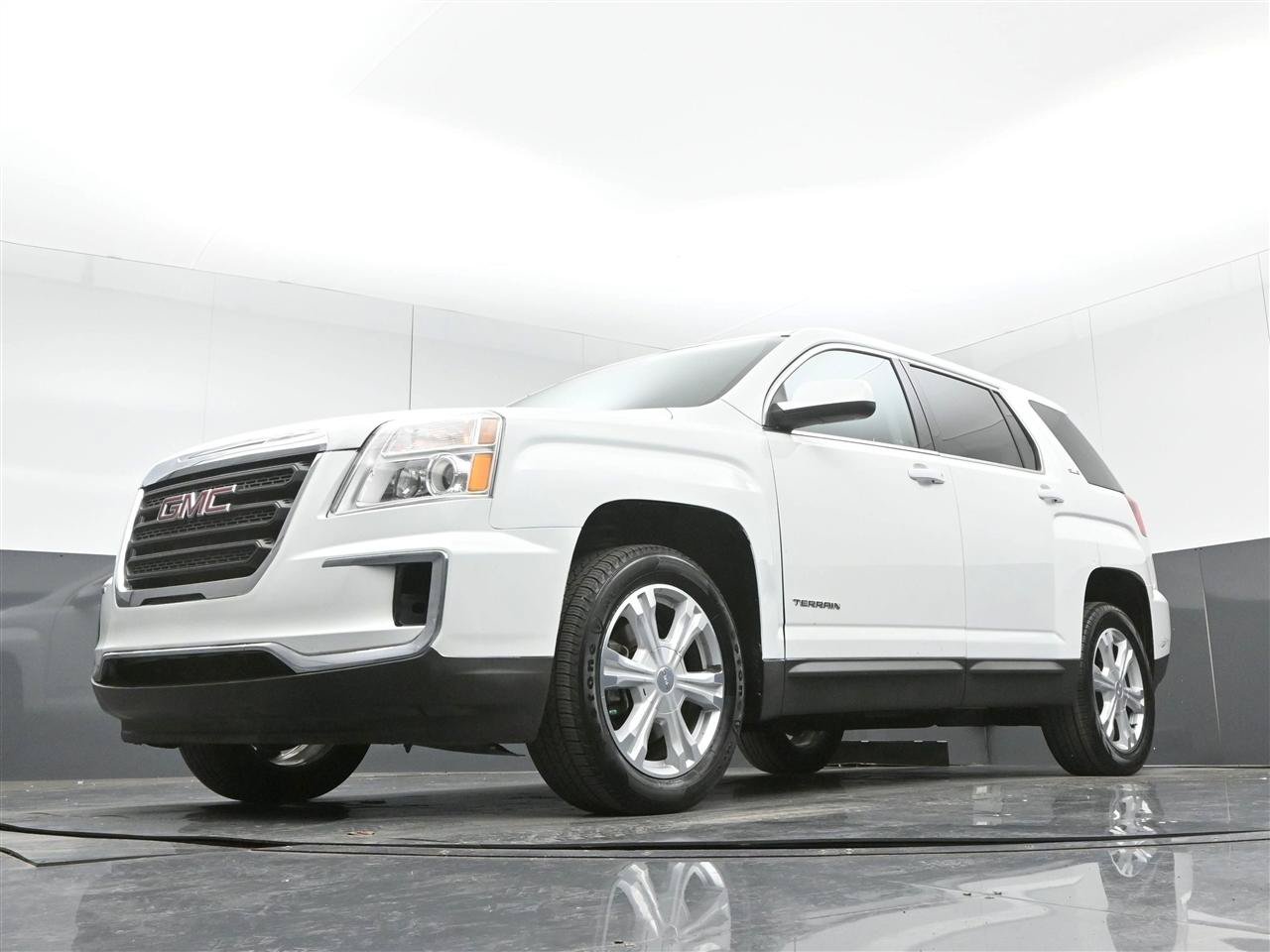 Used 2017 GMC Terrain SLE FWD image 29