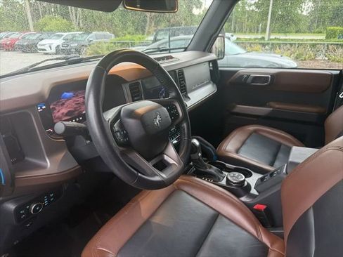 Used 2023 Ford Bronco Outer Banks w/ Sasquatch Package AWD/4WD image 5