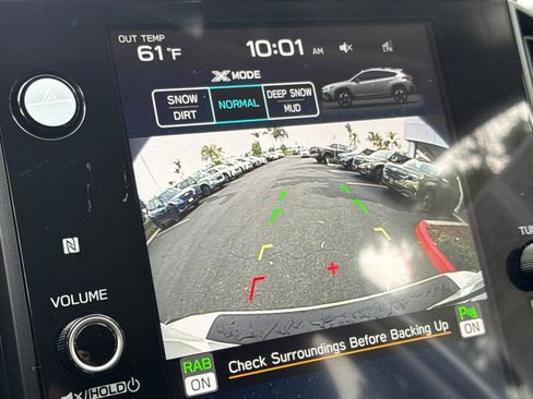 Certified 2025 Subaru Crosstrek 2.5i Limited w/ Crosstrek Mirror Package image 22