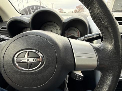 Used 2009 Scion tC image 28