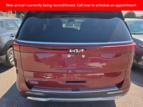 Certified 2022 Kia Carnival SX Prestige FWD image 5