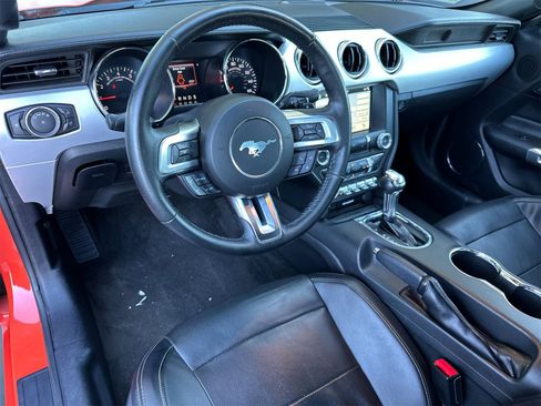 Used 2016 Ford Mustang Premium image 15