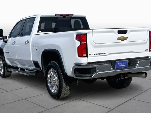 Used 2025 Chevrolet Silverado 2500 LTZ w/ LTZ Premium Package image 12