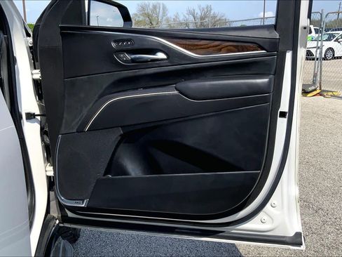 Used 2021 Cadillac Escalade Sport Platinum AWD/4WD image 39