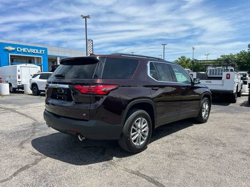 Used 2023 Chevrolet Traverse LT FWD image 3