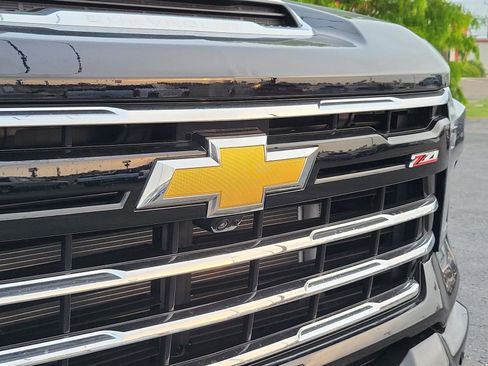 New 2025 Chevrolet Silverado 2500 LT w/ Z71 Chrome Sport Edition image 28